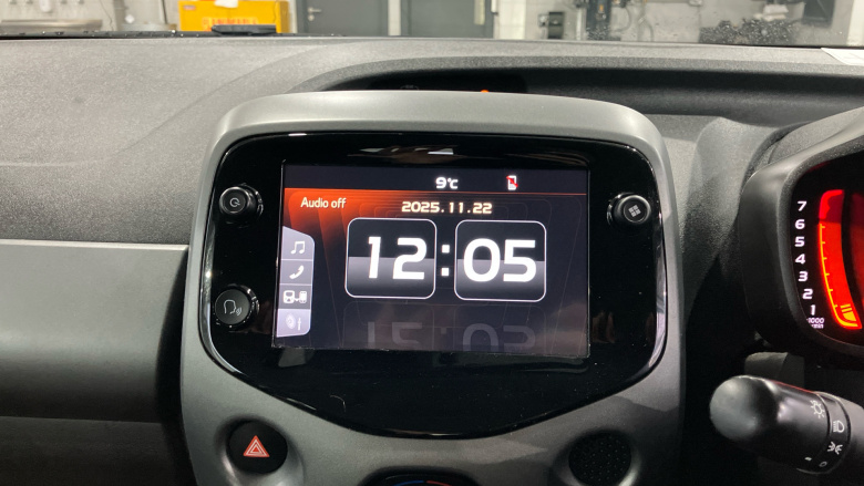 Toyota Aygo 1.0 VVT-i X-Play TSS 5dr Petrol Hatchback